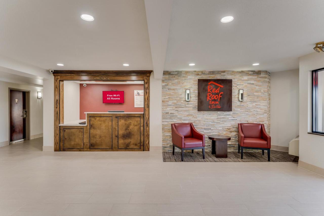 Red Roof Inn & Suites Newport - Middletown, Ri Buitenkant foto